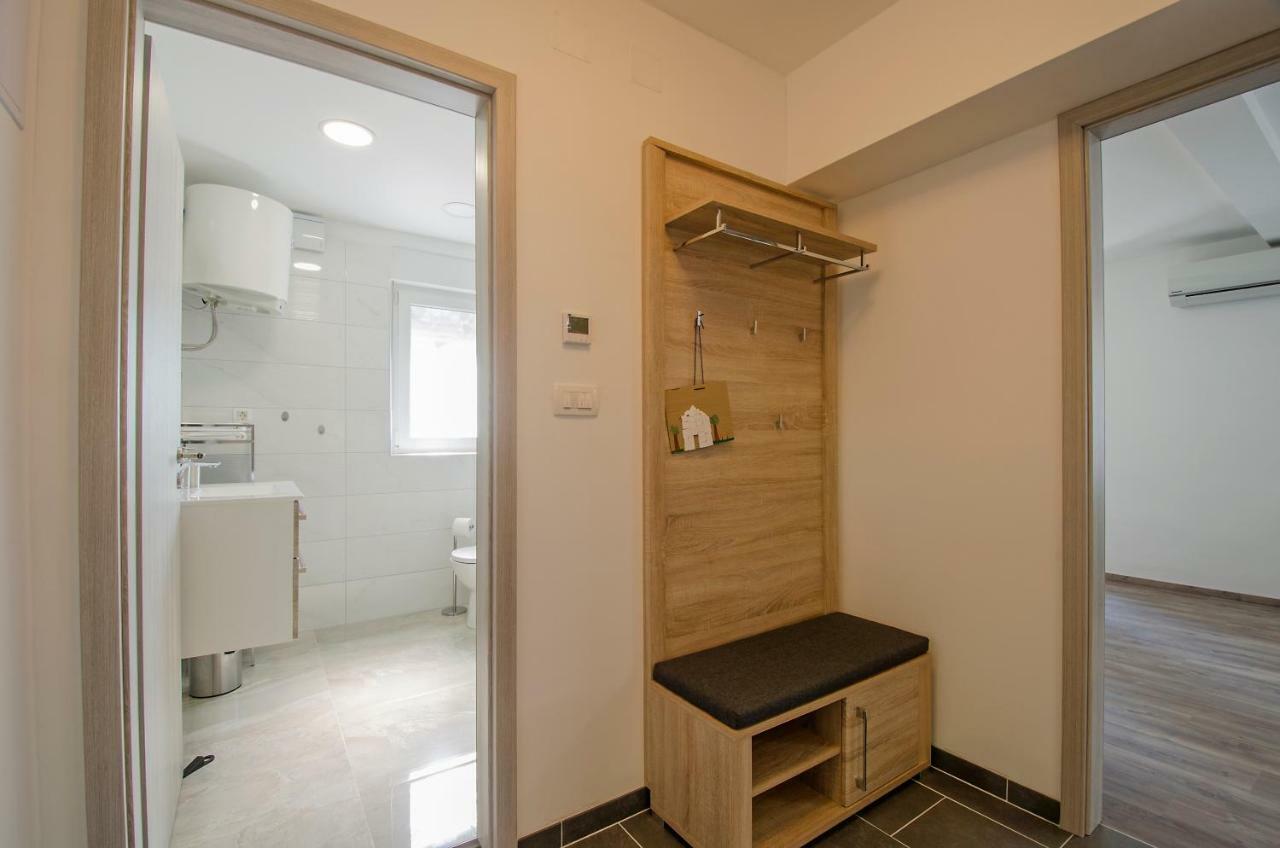 Apartment Pula R&D Bagian luar foto